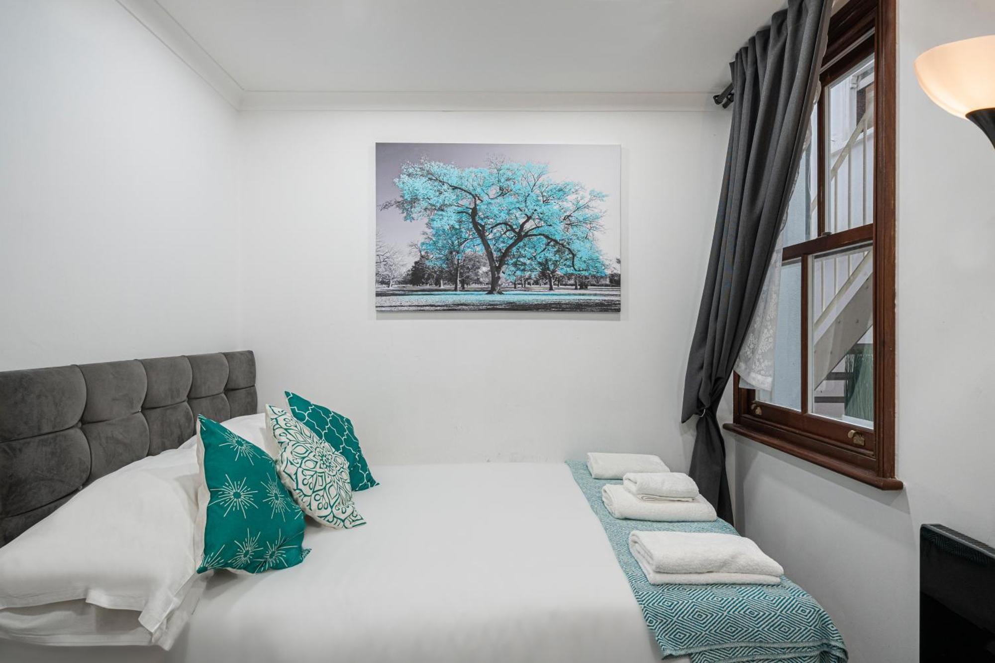 Comfy Small Basement In Kensington Olympia Appartamento